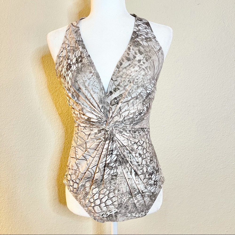 Contours By Coco Reef size 14 / 38C - Picture 7 of 9